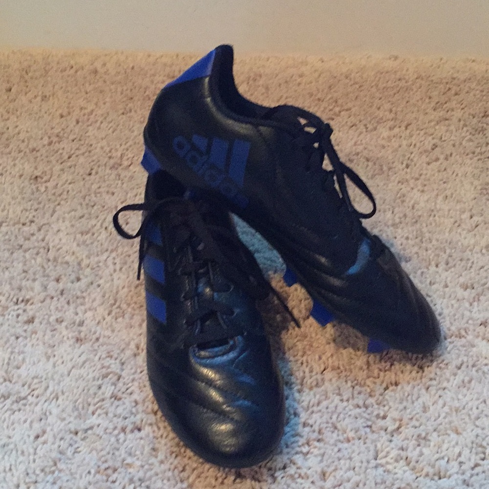 Men’s Size 8 Adidas Soccer Cleats